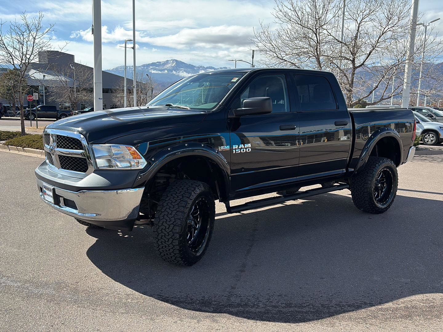 Used 2017 RAM 1500 Classic SLT image 3