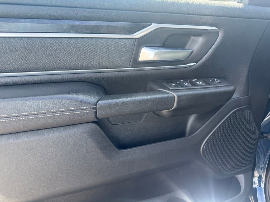 Used 2022 RAM 1500 Big Horn AWD/4WD image 5