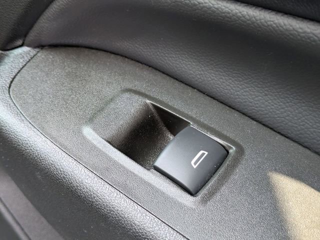 Used 2023 Chevrolet Equinox LT AWD/4WD image 73