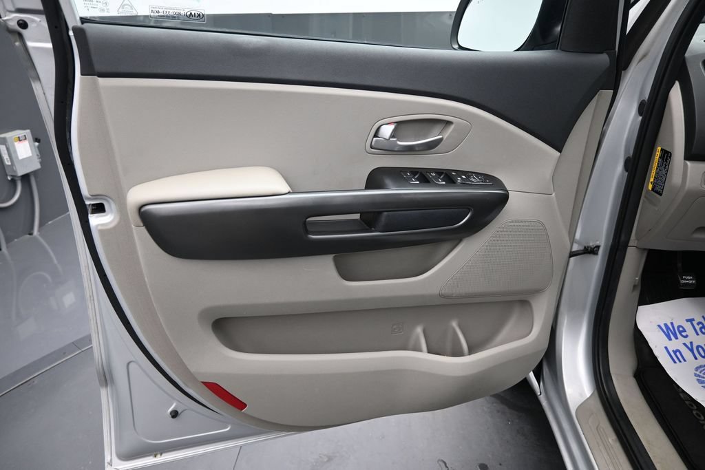Used 2021 Kia Sedona EX FWD image 4