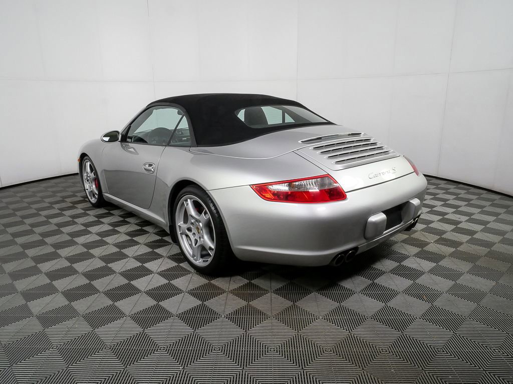 Used 2005 Porsche 911 Carrera S RWD image 3