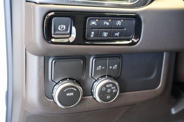 New 2026 GMC Yukon Elevation image 23