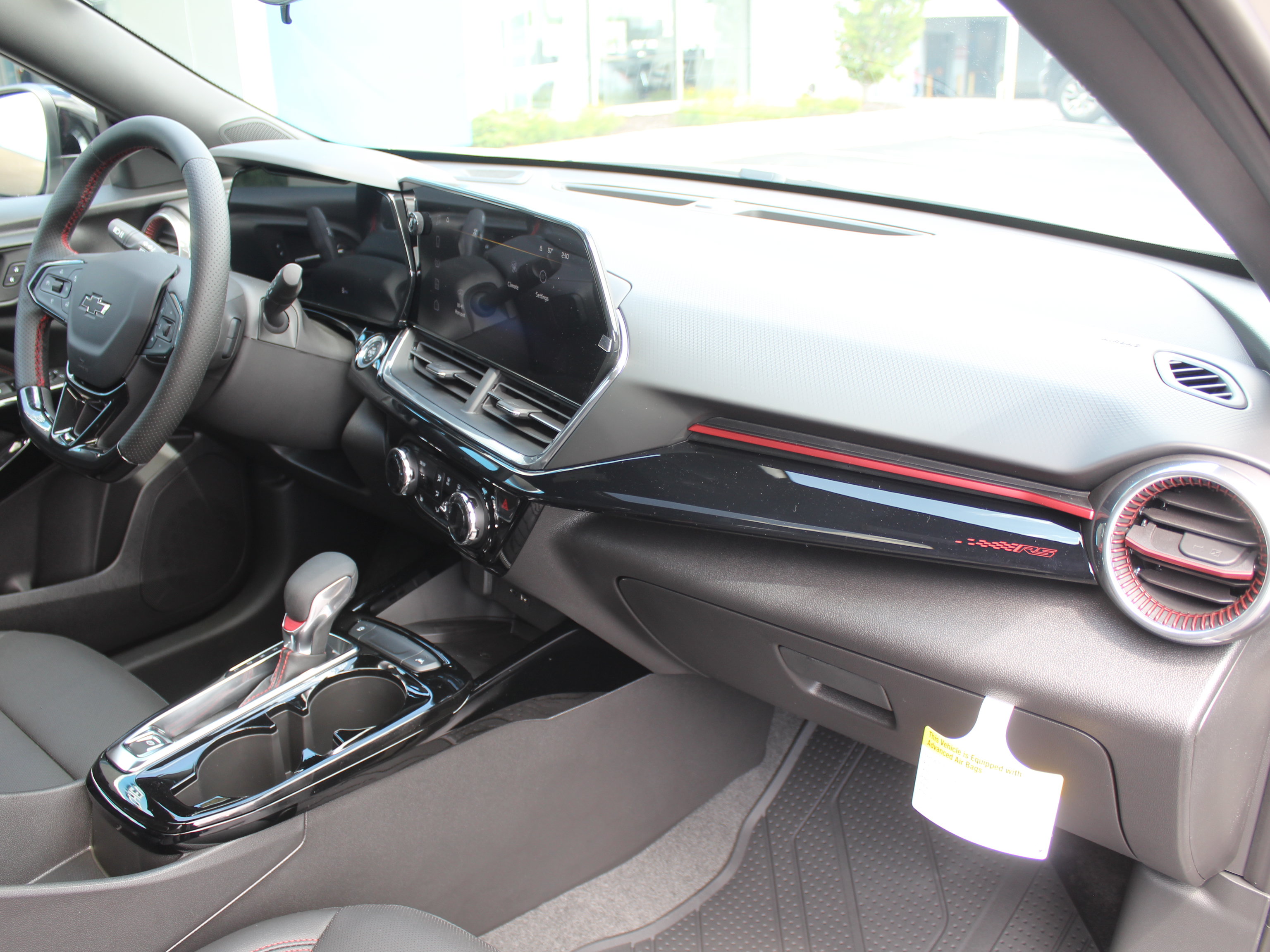 New 2026 Chevrolet Trax RS w/ Sunroof Package FWD image 15