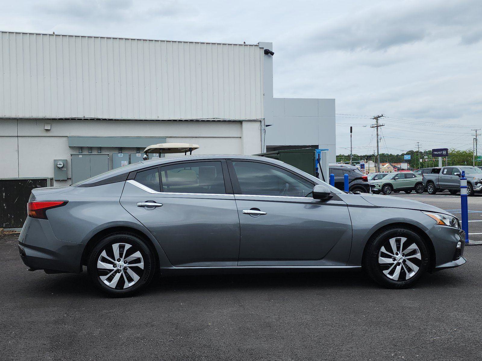 Used 2020 Nissan Altima 2.5 S FWD image 6