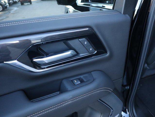 New 2025 GMC Yukon Elevation image 14