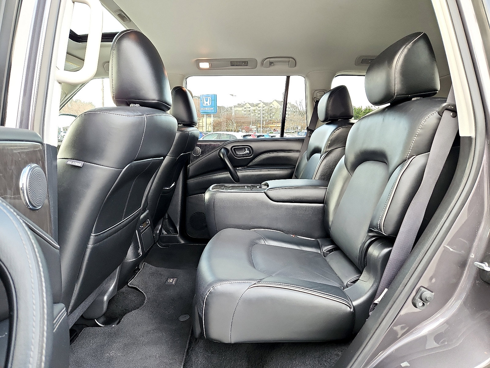 Used 2024 INFINITI QX80 Luxe image 10