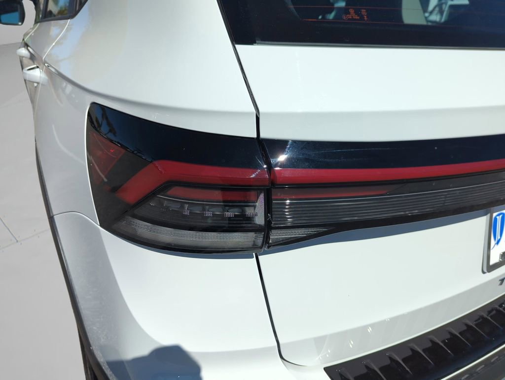 New 2026 Volkswagen Taos S FWD image 18