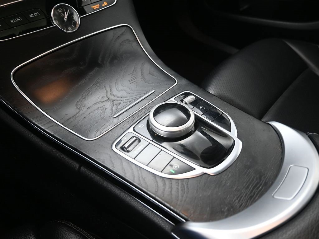 Used 2019 Mercedes-Benz C 300 Sedan image 29