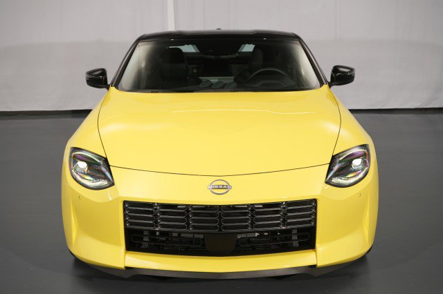 Used 2024 Nissan Z Performance w/ Floor Mat Package RWD image 4