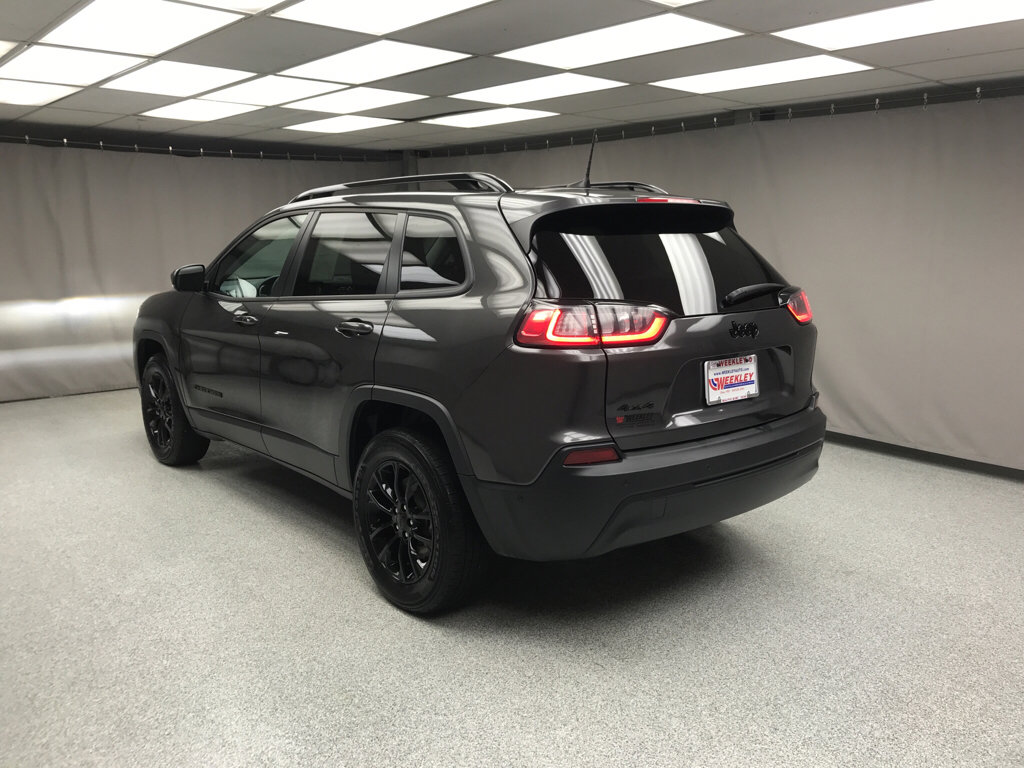 Used 2023 Jeep Cherokee Altitude Lux image 10