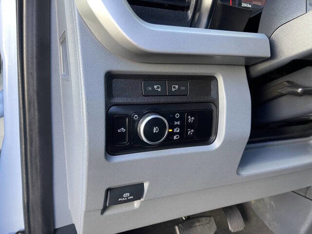 Used 2024 Ford F250 XLT w/ FX4 Off-Road Package AWD/4WD image 5