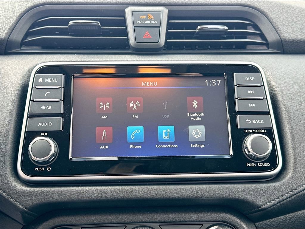 Used 2025 Nissan Versa S w/ S Plus Package image 14