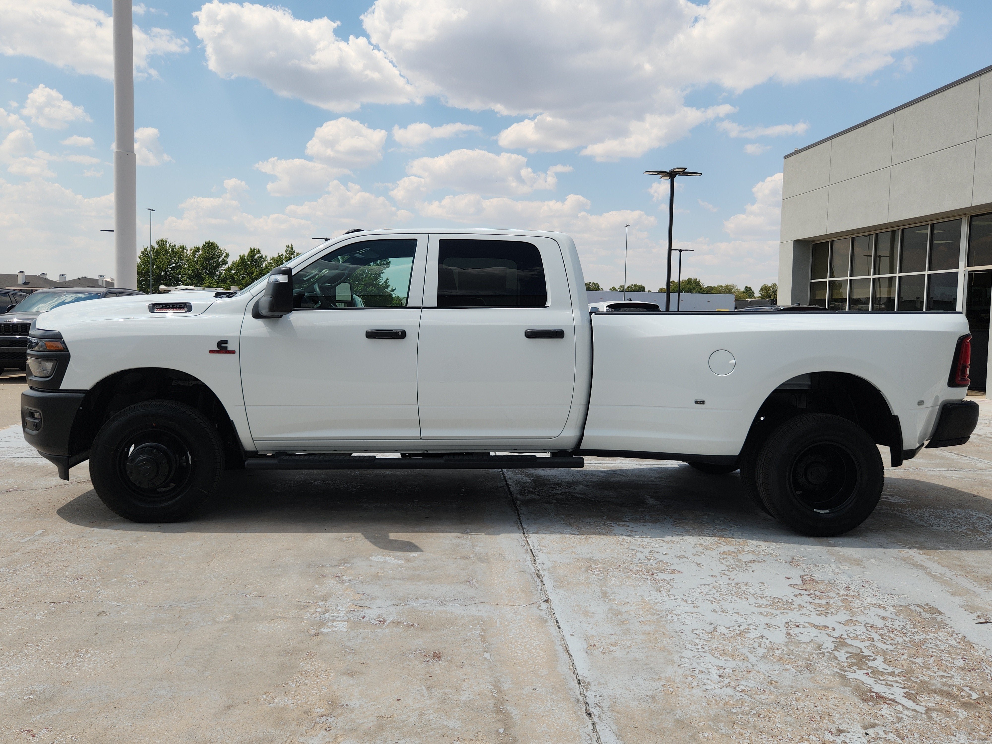 New 2027 RAM 3500 Tradesman AWD/4WD image 4