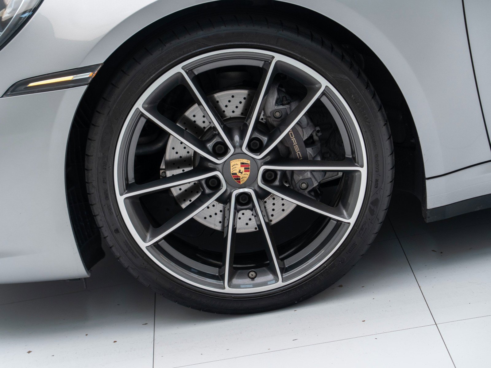 Certified 2022 Porsche 911 Carrera 4 AWD/4WD image 12