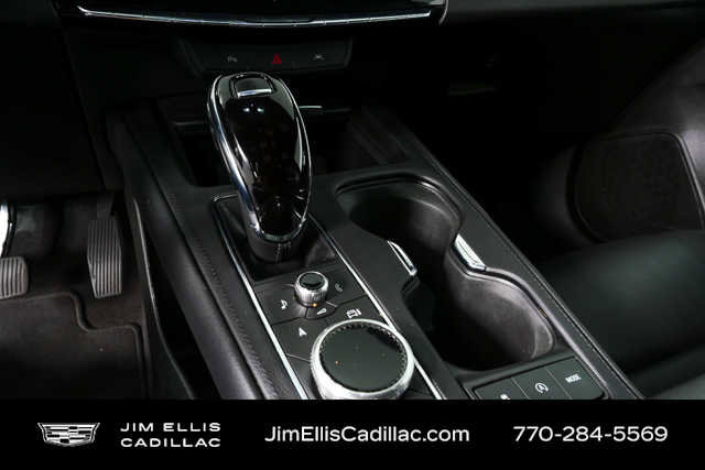 Used 2024 Cadillac XT4 Premium Luxury image 17