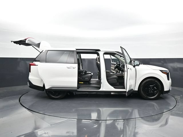 Used 2026 Kia Carnival FWD image 49