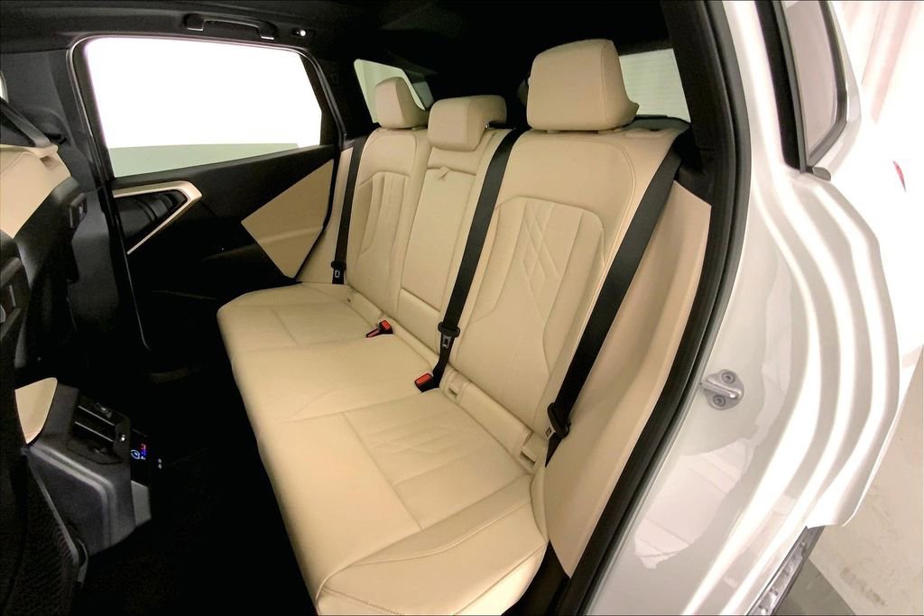 Certified 2025 BMW X3 xDrive30i AWD/4WD image 14