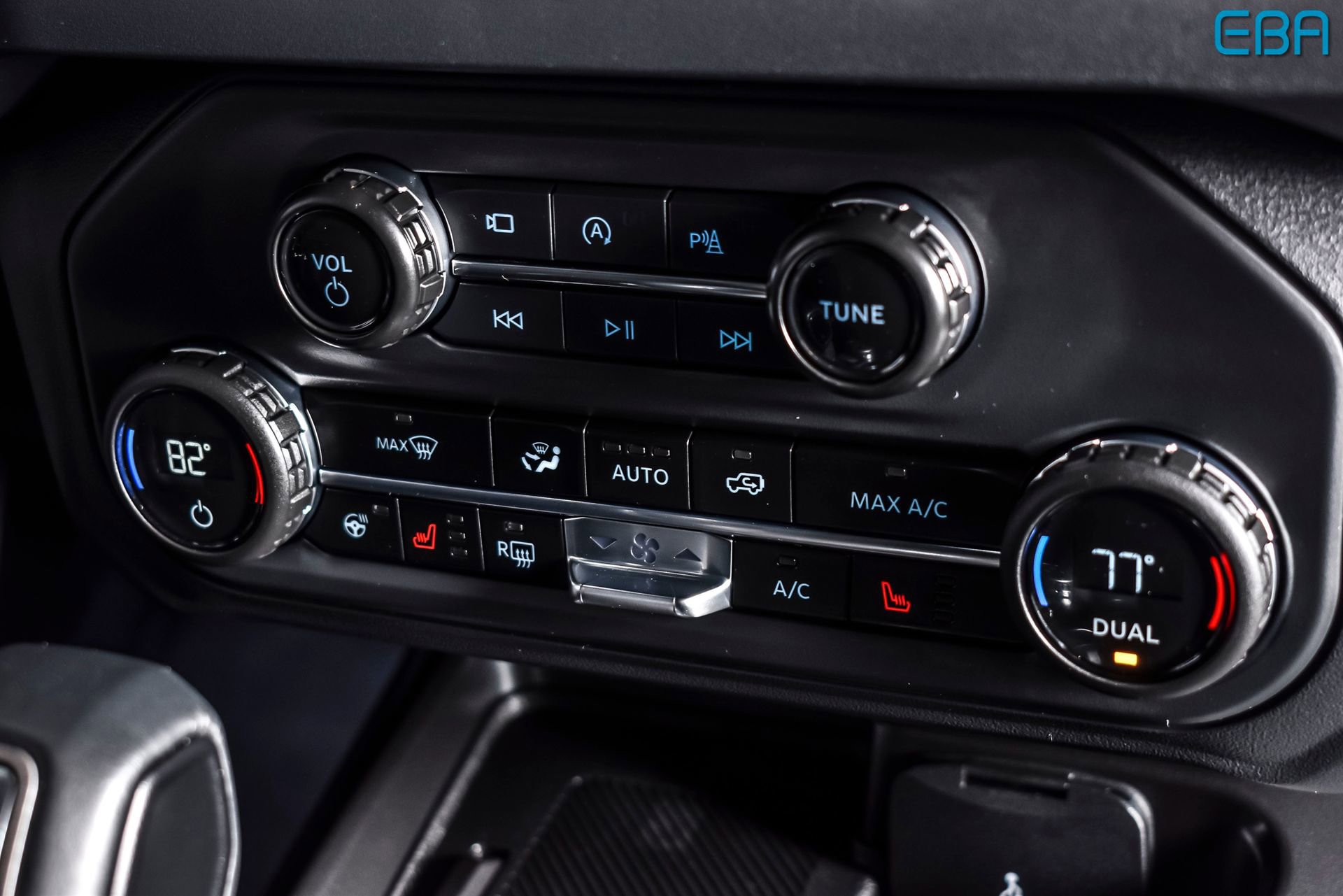 Used 2025 Ford Bronco Outer Banks AWD/4WD image 27