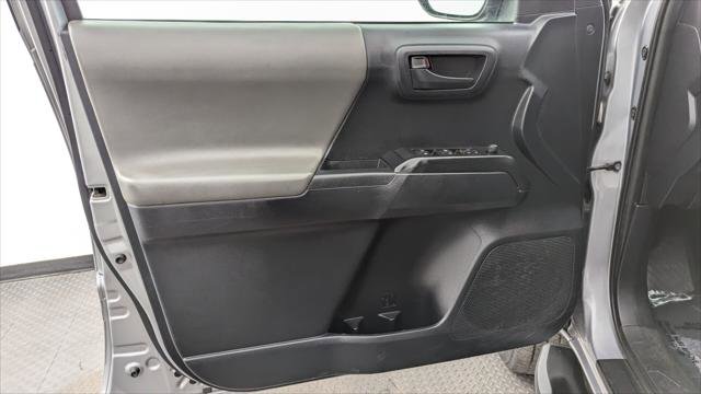 Used 2019 Toyota Tacoma SR w/ SR Convenience Package AWD/4WD image 13
