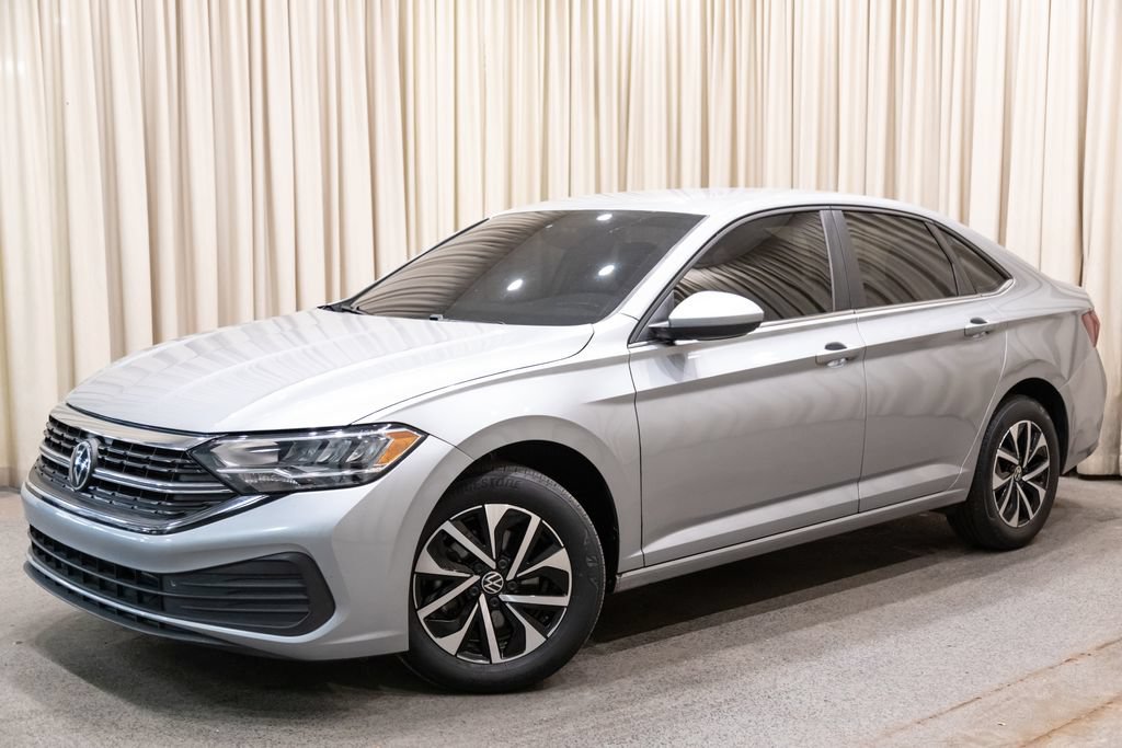 Used 2023 Volkswagen Jetta S FWD image 2