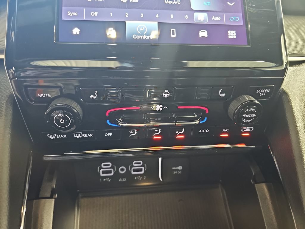 Used 2023 Jeep Grand Cherokee Altitude AWD/4WD image 20