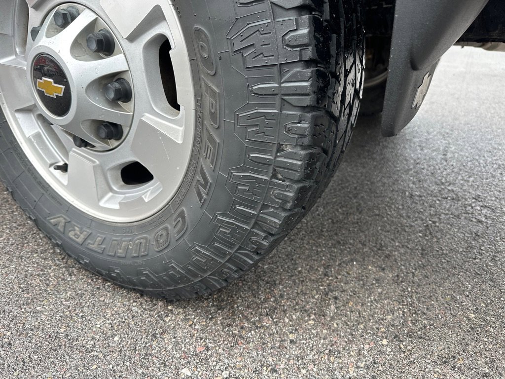 Used 2012 Chevrolet Silverado 2500 LT w/ Interior Plus Package image 6