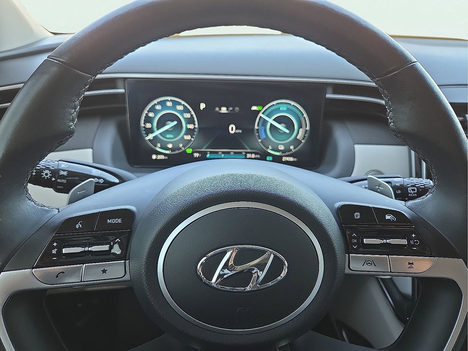 Used 2024 Hyundai Tucson Limited AWD/4WD image 24