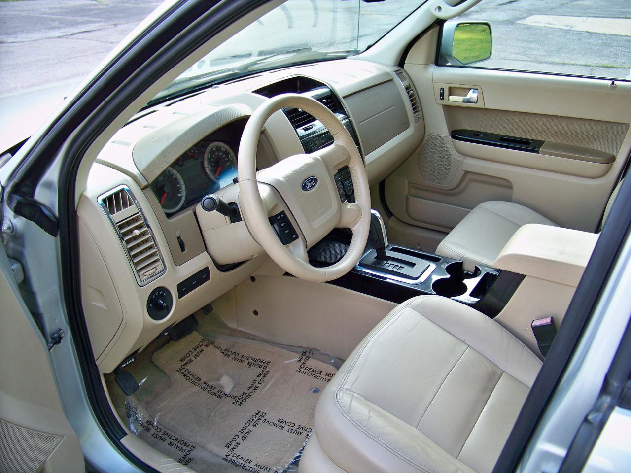 Used 2009 Ford Escape Limited AWD/4WD image 30