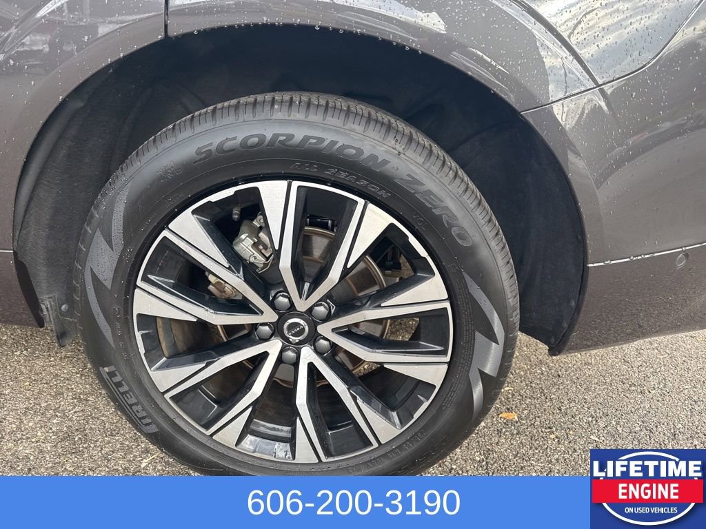 Used 2025 Volvo XC60 B5 Plus w/ Climate Package image 10