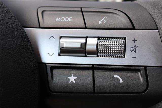 New 2027 Hyundai Kona SE AWD/4WD image 16