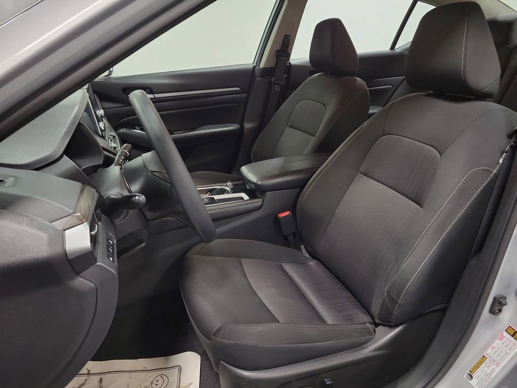 Used 2023 Nissan Altima 2.5 SV image 13