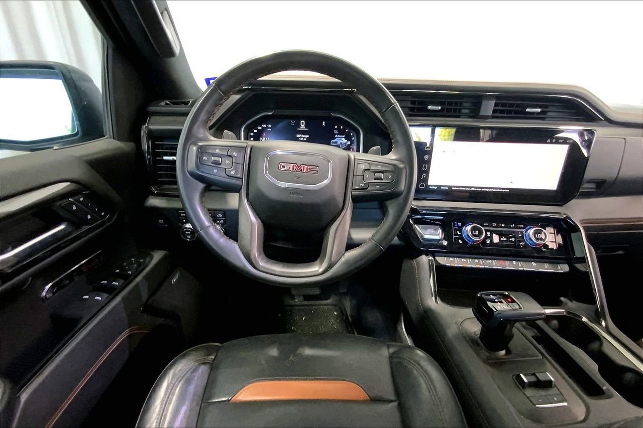Used 2024 GMC Sierra 1500 AT4 w/ Technology Package AWD/4WD image 14