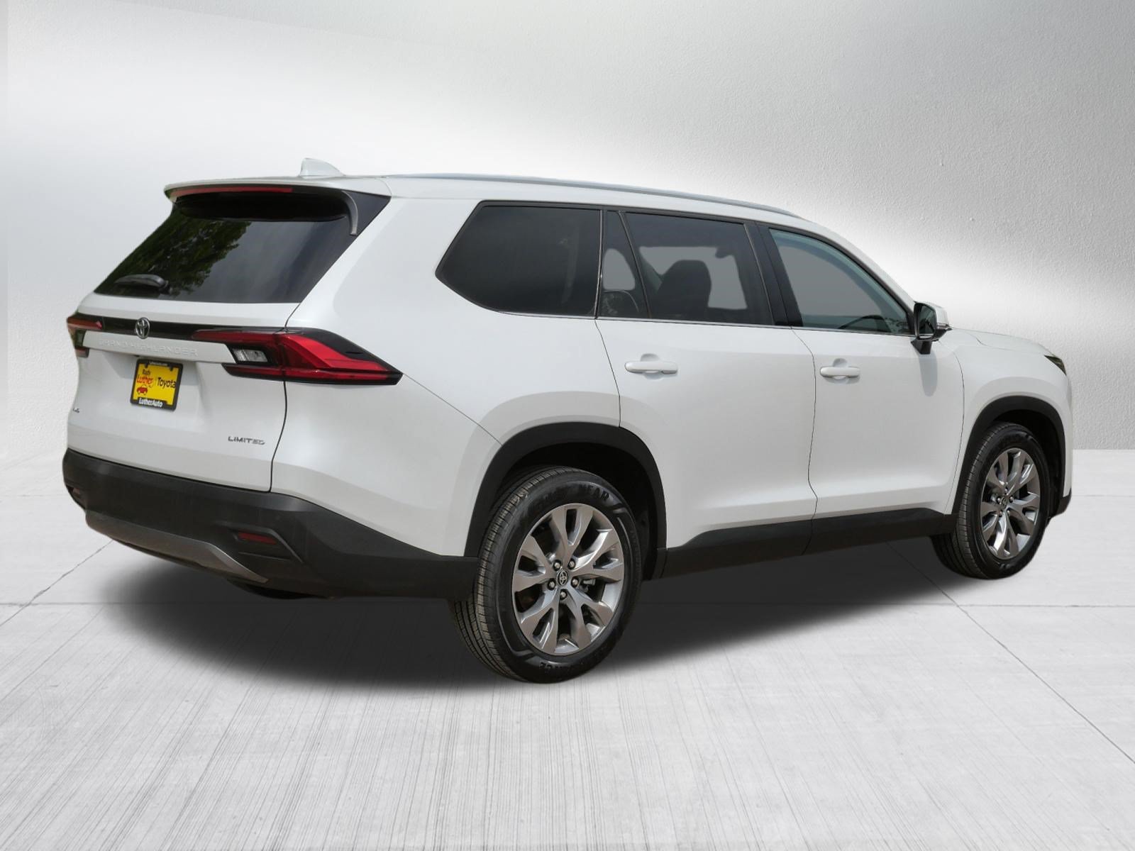 Certified 2024 Toyota Grand Highlander AWD image 8