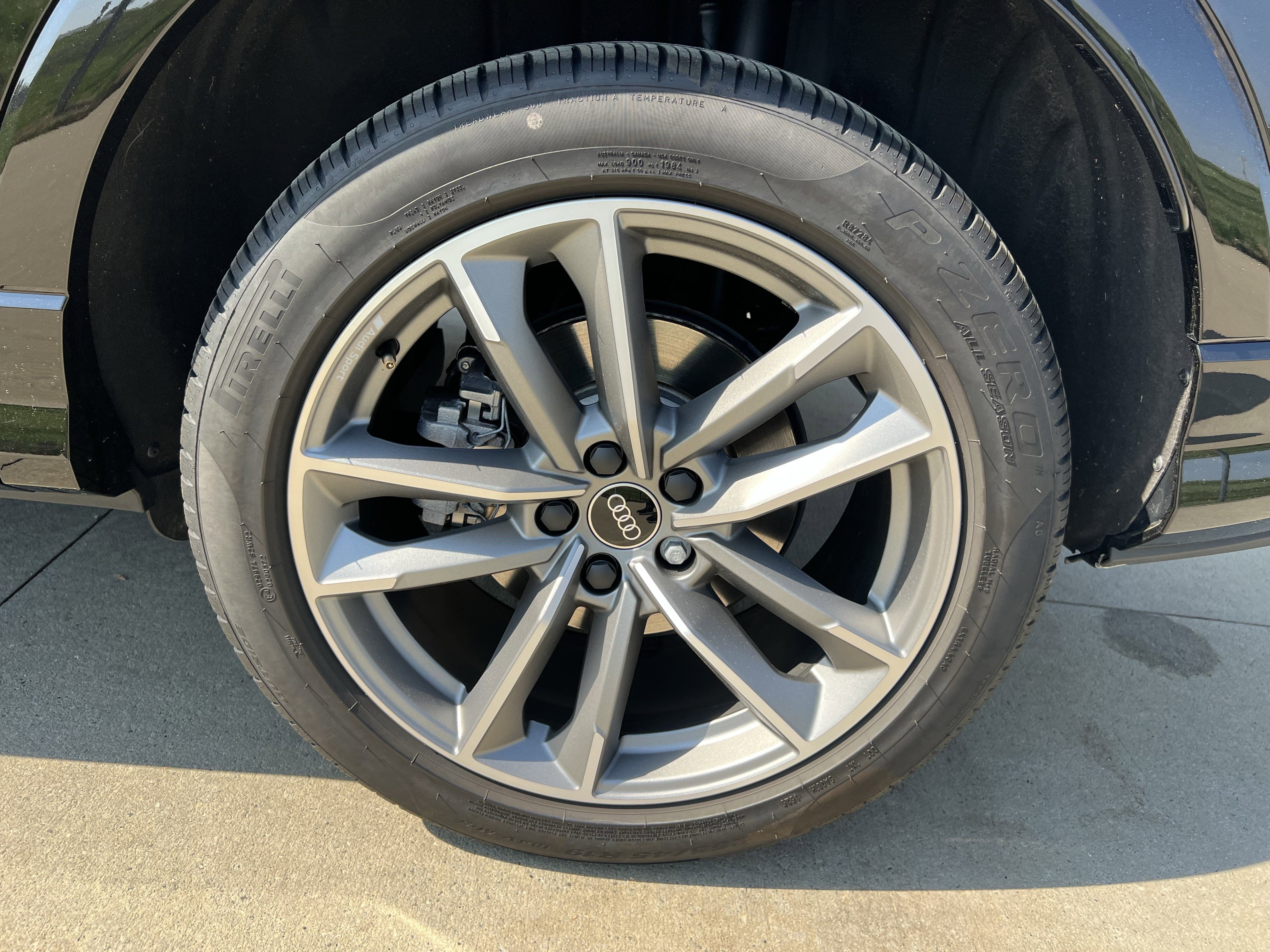 Certified 2025 Audi Q3 2.0T Premium w/ Convenience Package image 13