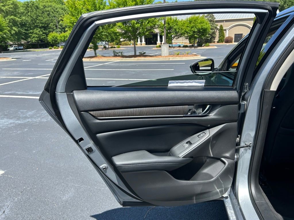 Used 2018 Honda Accord Touring image 57