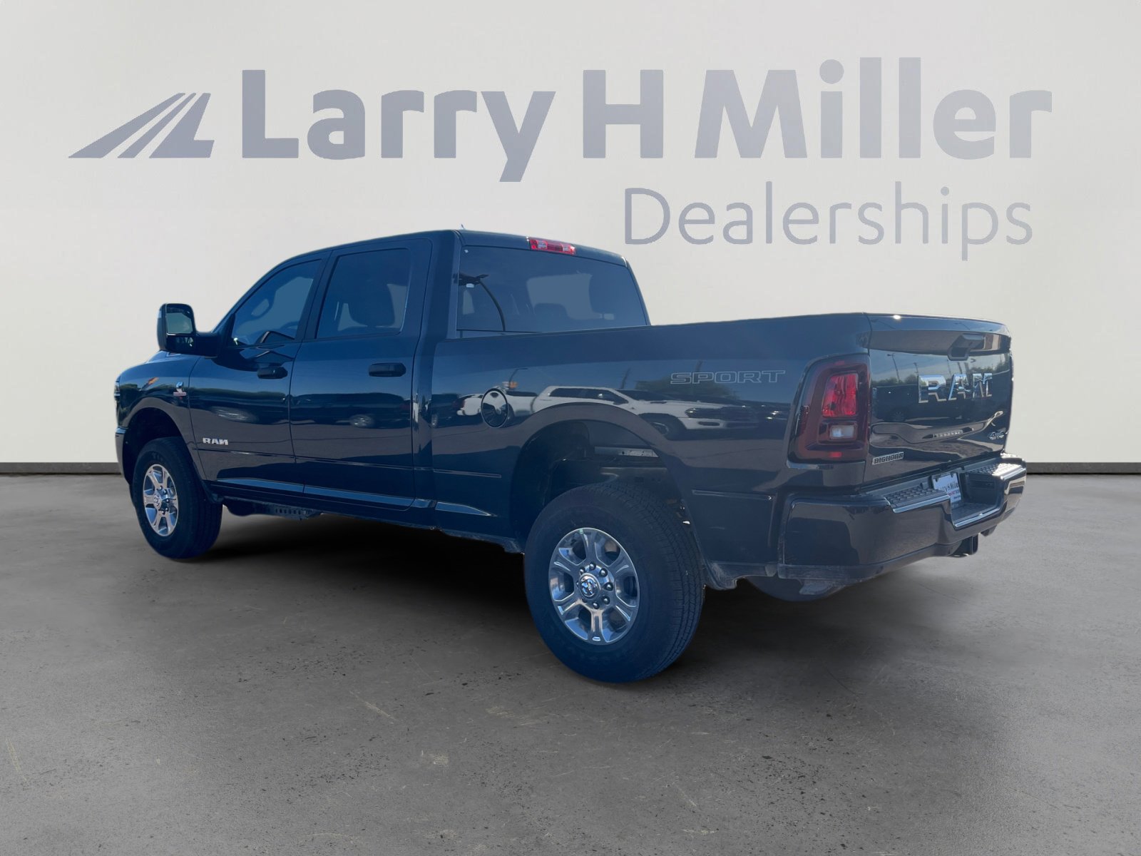 New 2025 RAM 2500 Big Horn image 3