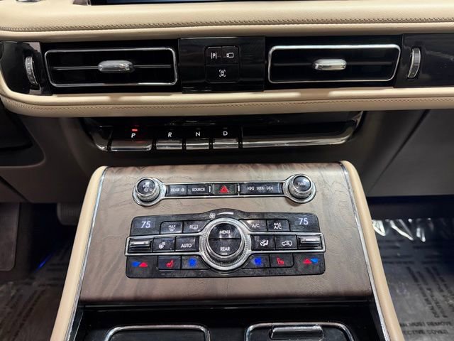 Used 2020 Lincoln Aviator Reserve w/ Equipment Group 201A image 32