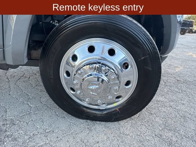 New 2026 RAM 4500 4x4 Crew Cab DRW image 16