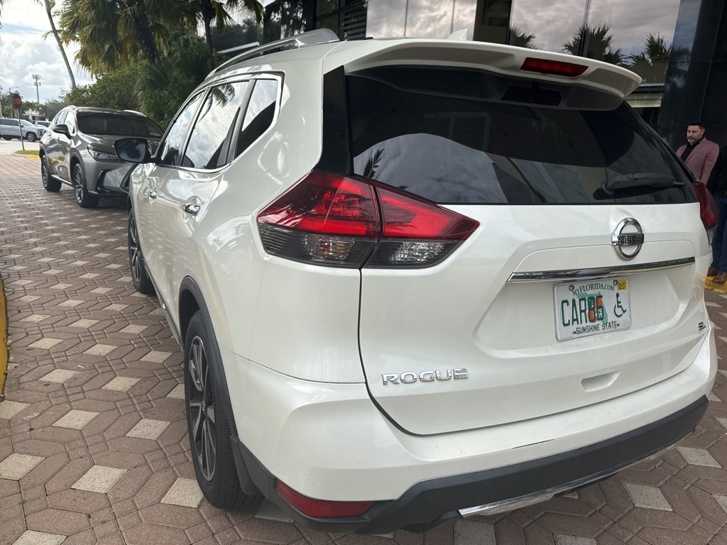 Used 2018 Nissan Rogue SL w/ Premium Package image 9