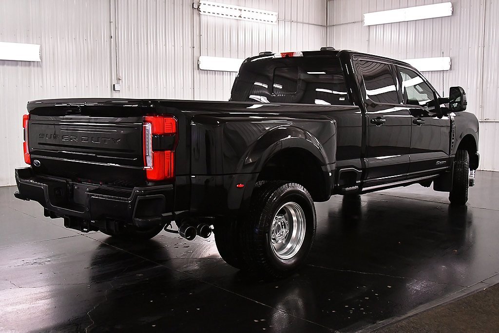 Used 2025 Ford F350 Platinum image 7