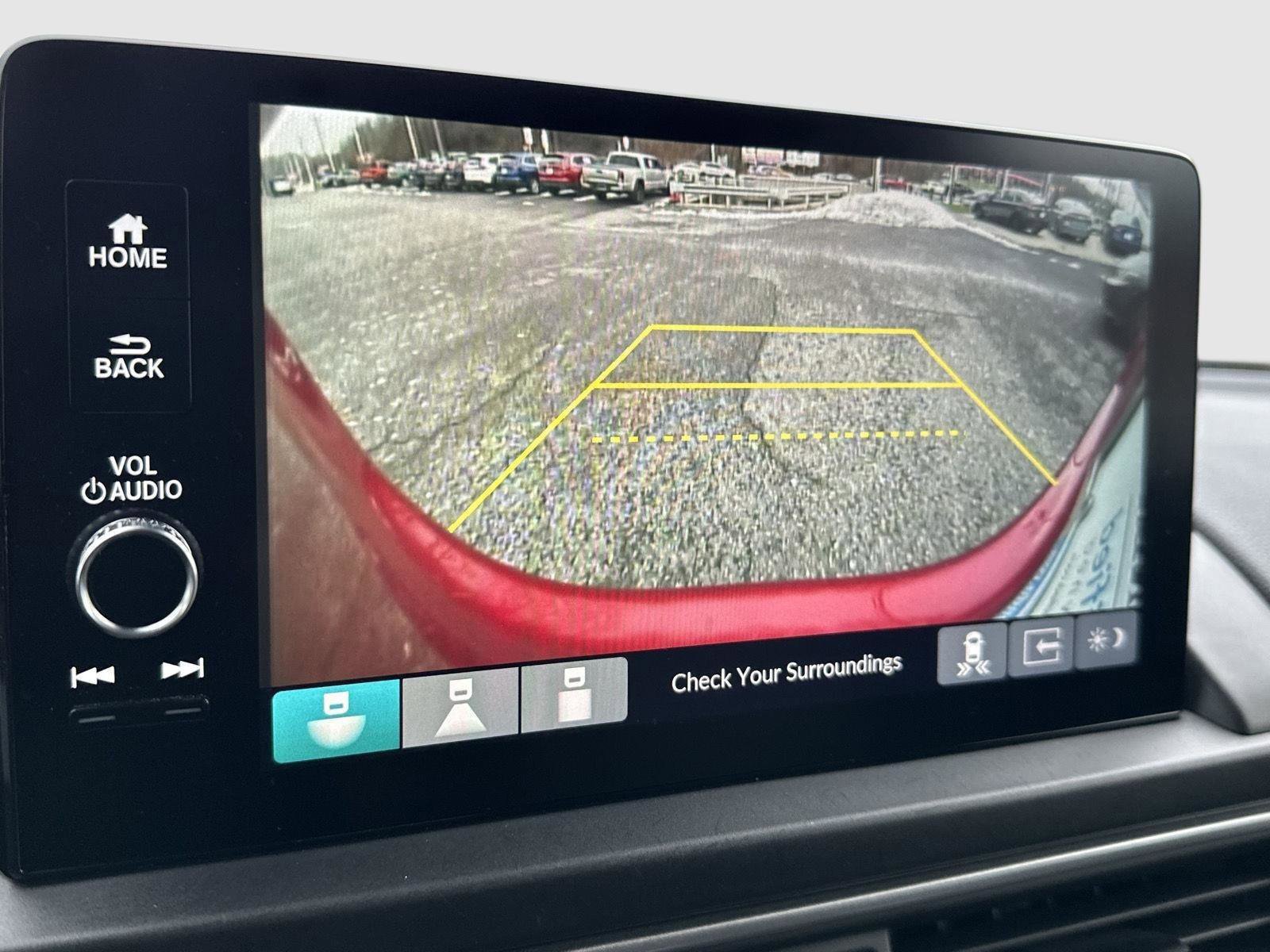 Certified 2025 Honda Pilot Touring image 22