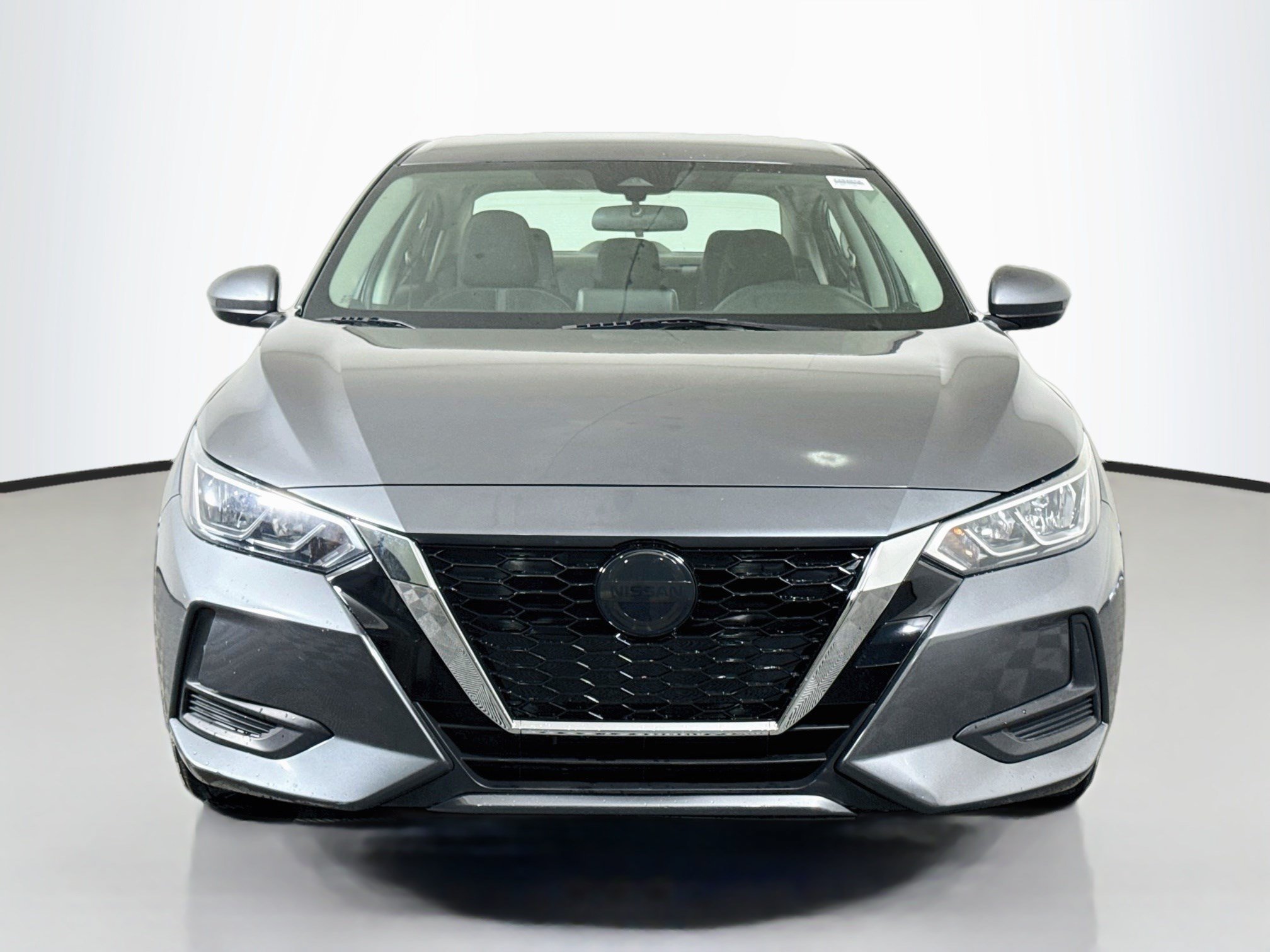 Used 2022 Nissan Sentra SV FWD image 2