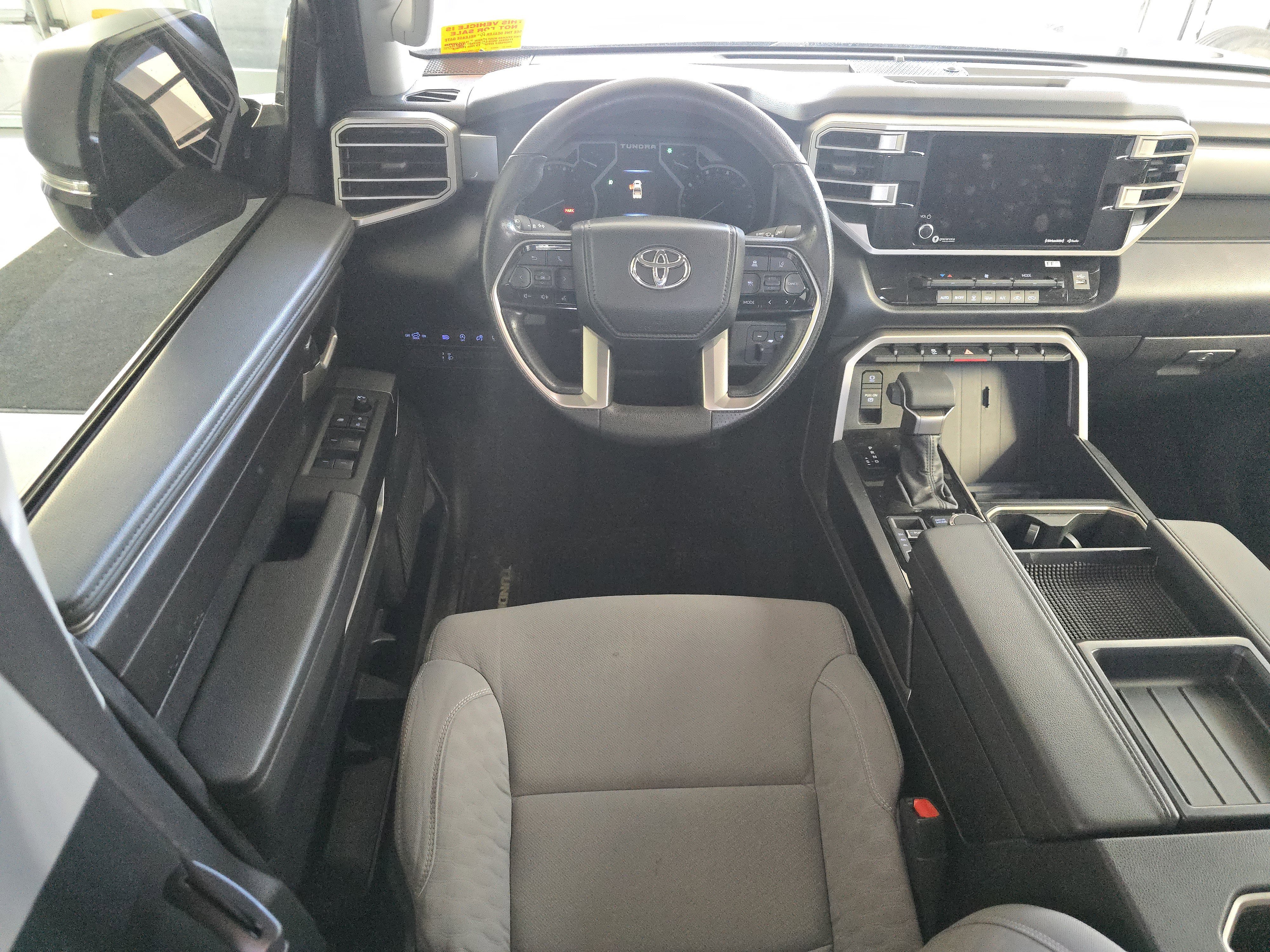 Used 2022 Toyota Tundra SR5 w/ SR5 Convenience Package image 17