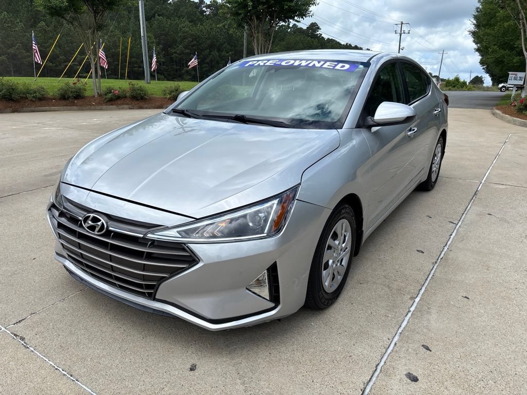 Used 2020 Hyundai Elantra SE FWD image 3