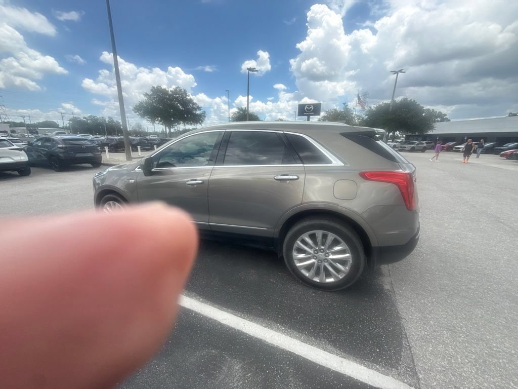 Used 2018 Cadillac XT5 Platinum w/ Driver Assist Package AWD/4WD image 6