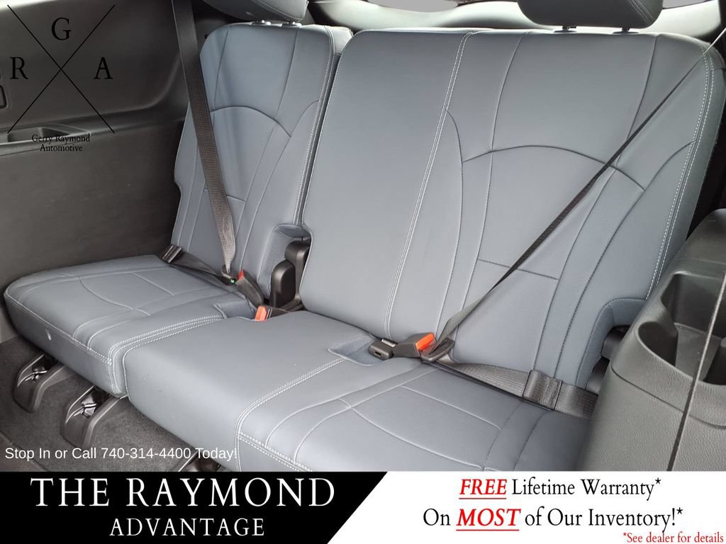 Used 2023 Buick Enclave Essence w/ Experience Buick Package AWD/4WD image 18