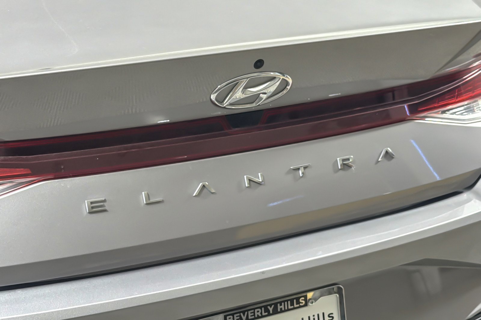 Used 2023 Hyundai Elantra SEL FWD image 25