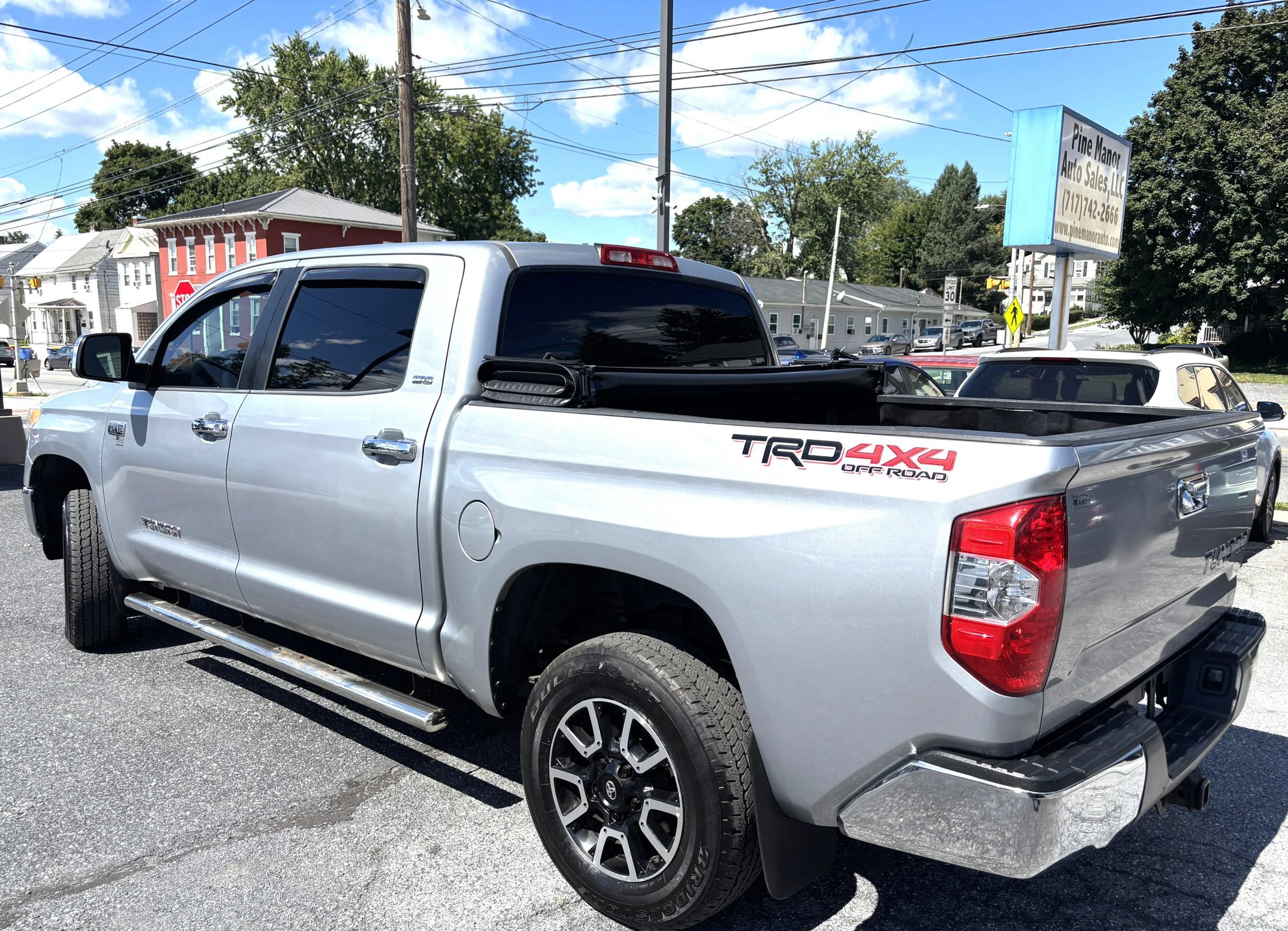 Used 2014 Toyota Tundra SR5 w/ TRD Off Road Package AWD/4WD image 4