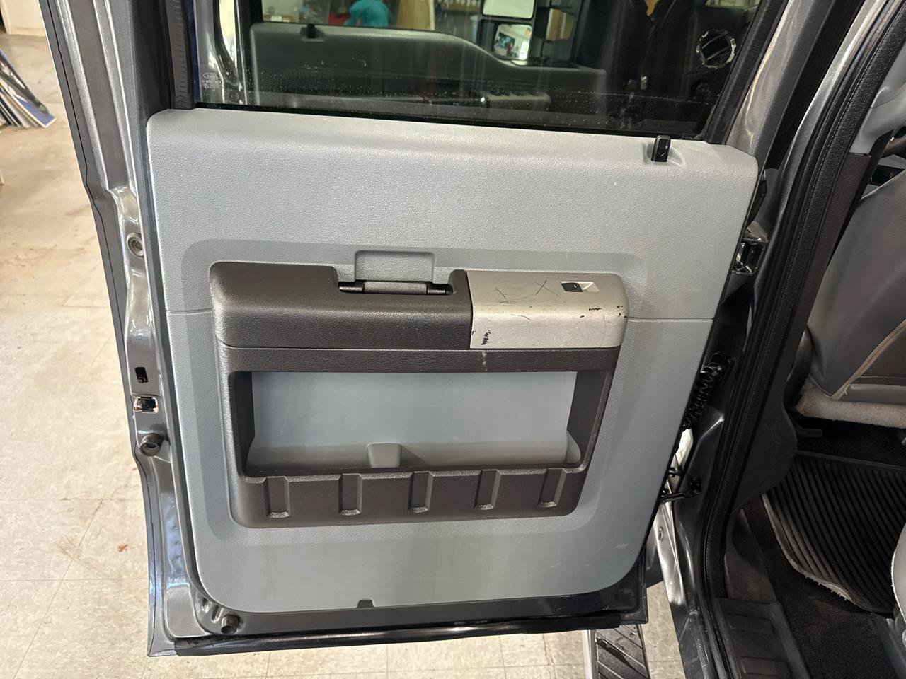Used 2015 Ford F350 XLT w/ XLT Value Package AWD/4WD image 40