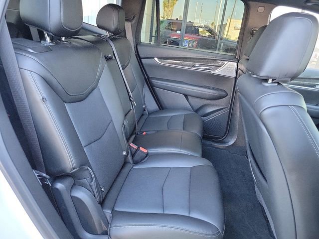 Certified 2023 Cadillac XT6 Sport w/ LPO, ONYX Package image 26